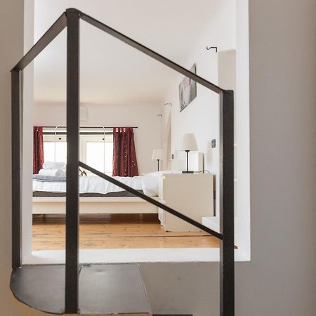 Exclusive Loft Banksy In Porta Romana Apartment Milan Bagian luar foto